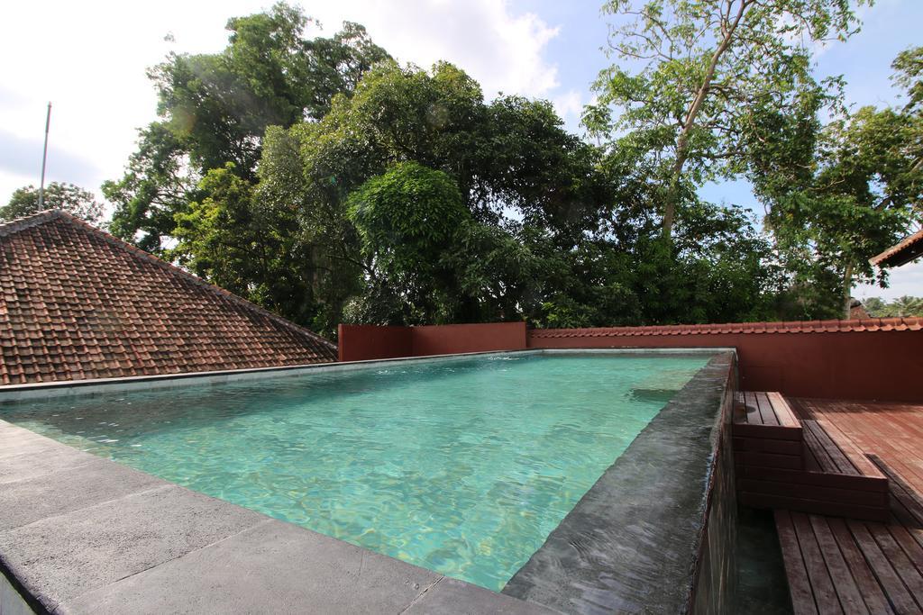 Petit Hotel Bali ウブド エクステリア 写真