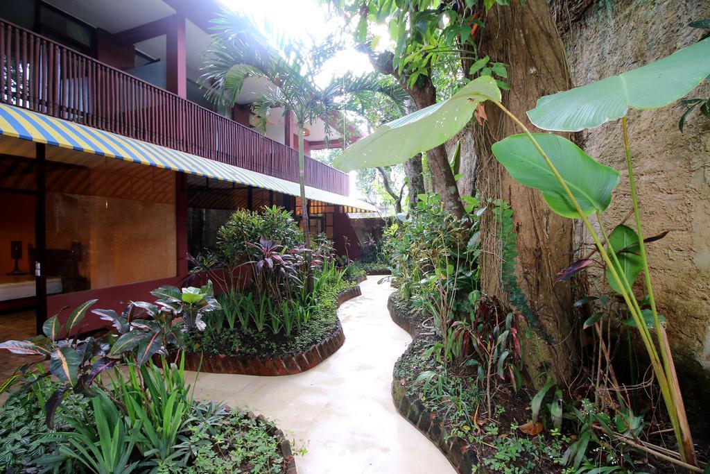 Petit Hotel Bali ウブド エクステリア 写真