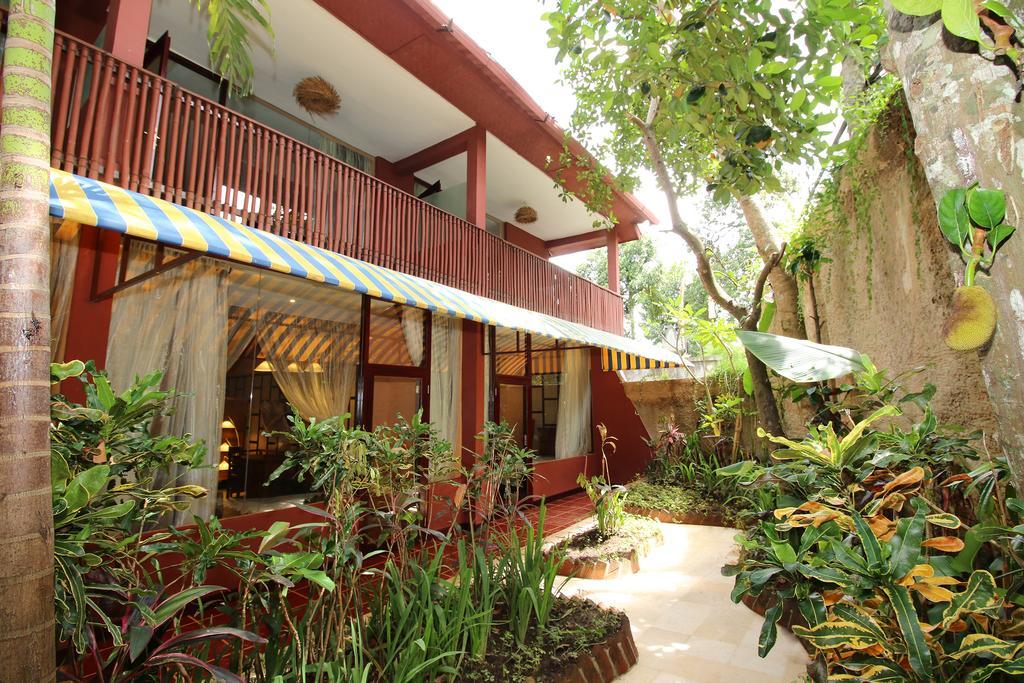Petit Hotel Bali ウブド エクステリア 写真